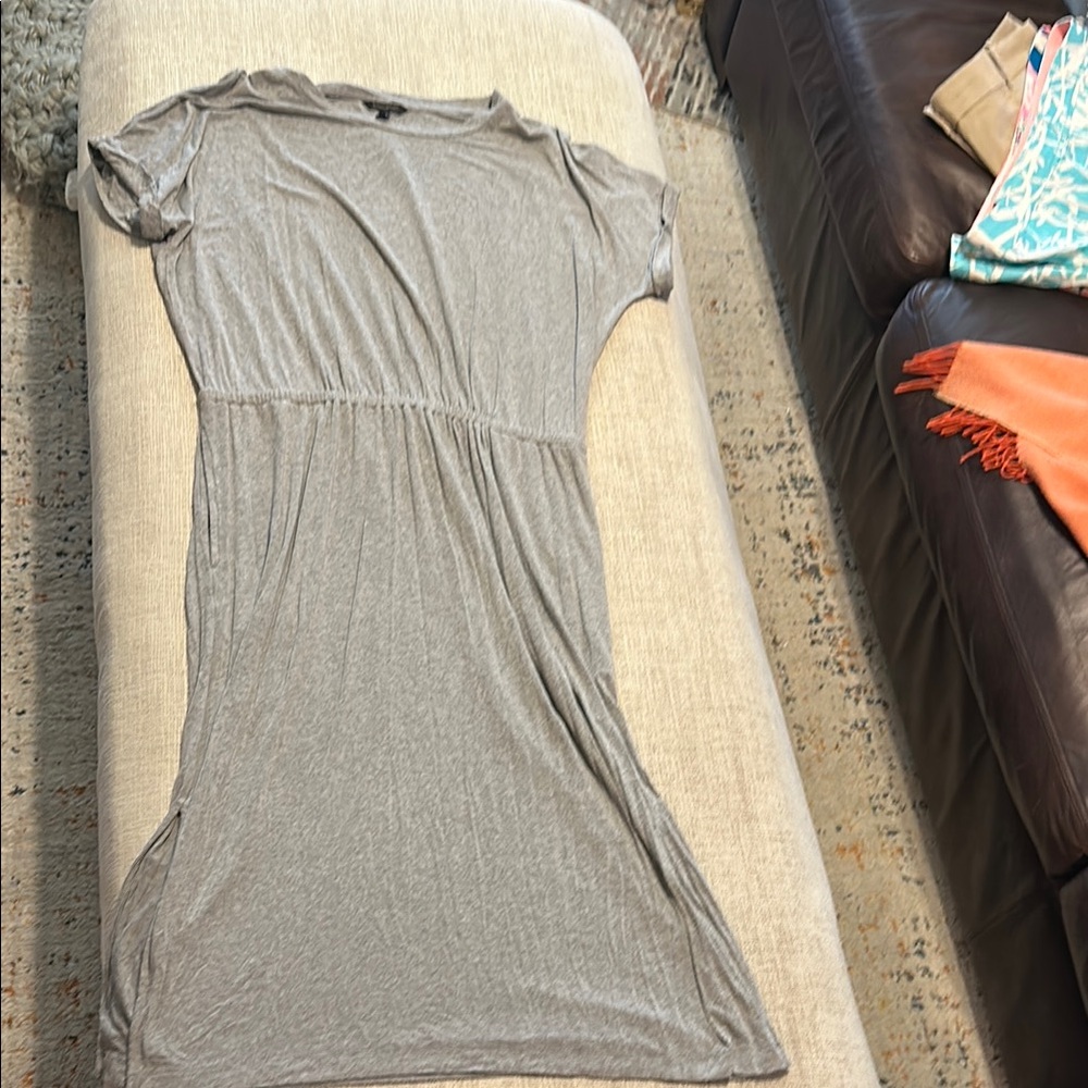 Banana Republic Gray Fitted Short Sleeve T-Shirt Tunic